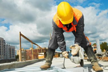 Construction Worker with Builders Risk Insurance on a Job Site in Queens, NY